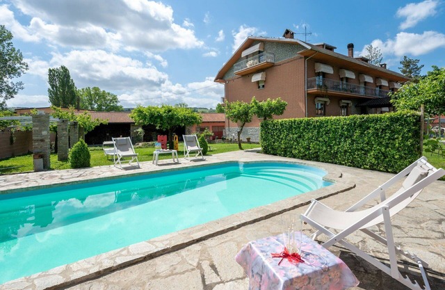 Lovely apartment for 4 people with A/C, WIFI, pool, TV and patio