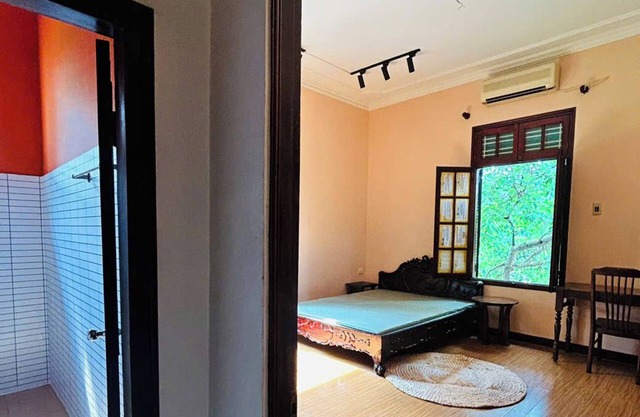 Lovely lodge with AC in vibrant Hà Nội