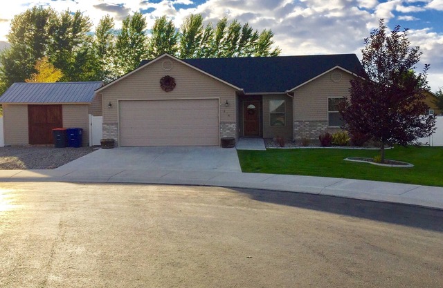 Lovely Twin Falls Home! Master Suite!