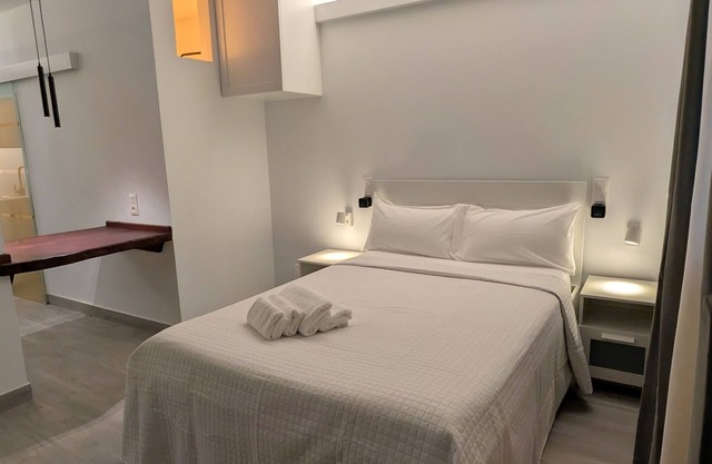 Low Capital With Terrace and Private Parking