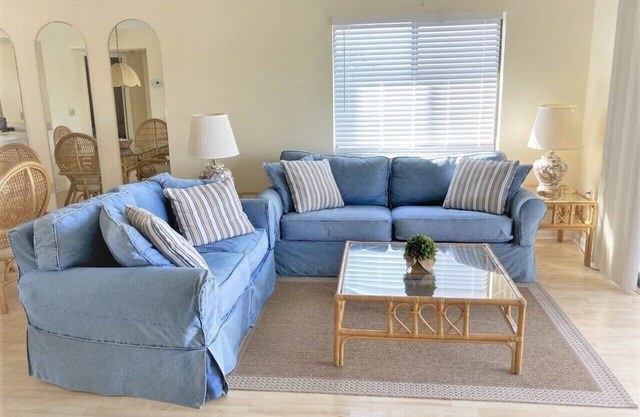 LOW RATES - Very Clean, Building G, 2/2 Pool, Beach, Tennis, Wifi Top floor