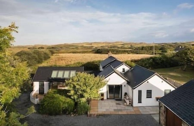 Lower Mill - 3 Bedroom - 5* Retreat - Llangennith, Lower Mill - 3 Bedroom - 5* Retreat - Llangennith