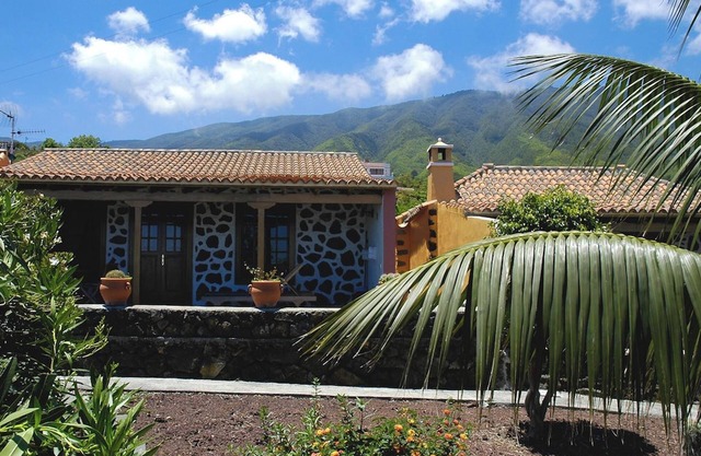 LP1022 Holiday cottage in Breña Alta