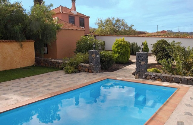 LP1181 Holiday cottage with private pool in Puntagorda
