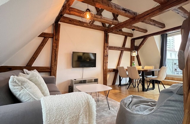 Ludwigshome: Im Zentrum mit Balkon Smarttv