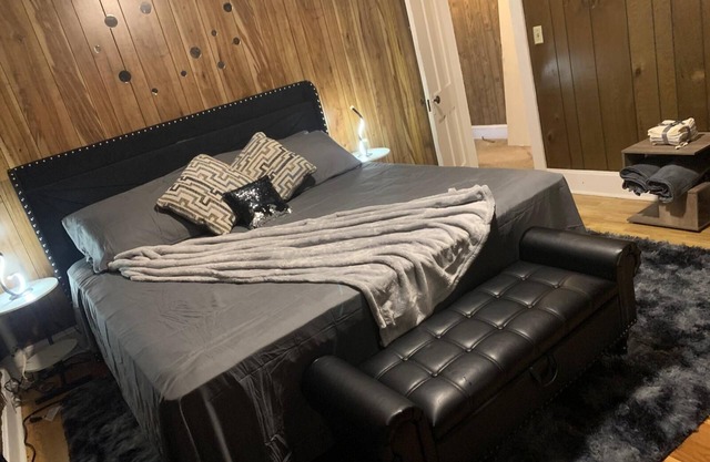 Luverne St, Magnolia MN RoomB Beautiful place to visit