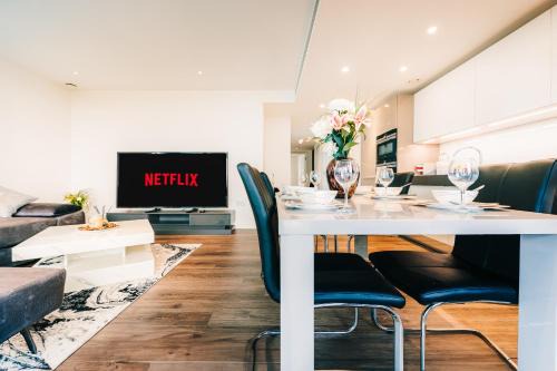 LUX 2BDR Aldgate Retreat I Central London Zone 1