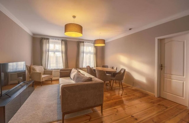 LUX central 3bed suite apartment