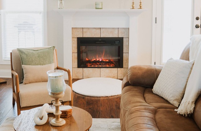 Lux Oasis Mid-Term Pet and Family Friendly