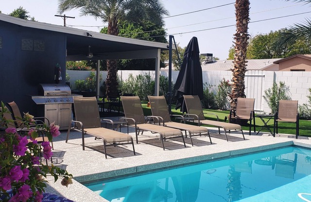 LUX Old Town Scottsdale, Private Pool Hot tub Bocce, Open play pickleball nearby