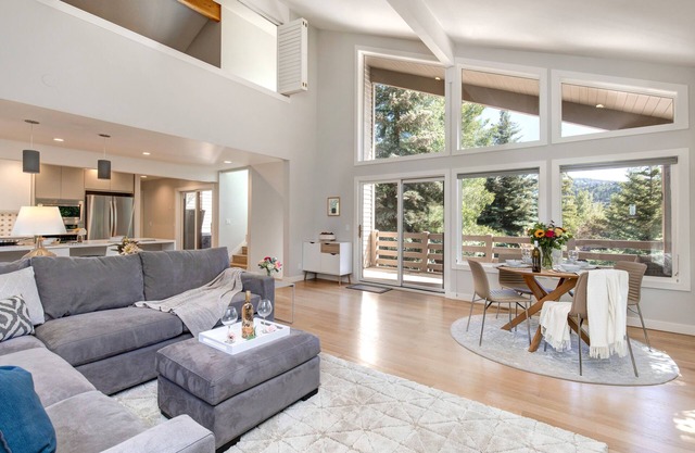 Lux Townhome, Central Location, Hot Tub, EV Charging + Short Walk to Free Shuttle!