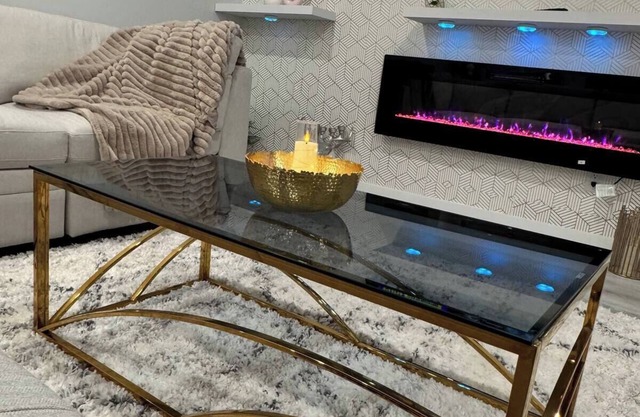 Luxary 2-Bedroom Private Basement apartment in Chestermere