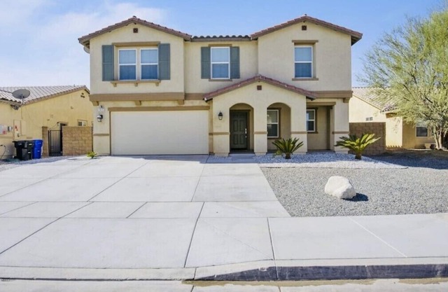 Luxe 4BR in Victorville w/ Basketball & Firepit