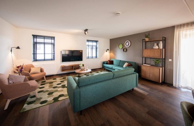 Luxe 8p - Four Bedroom Villa, Sleeps 8