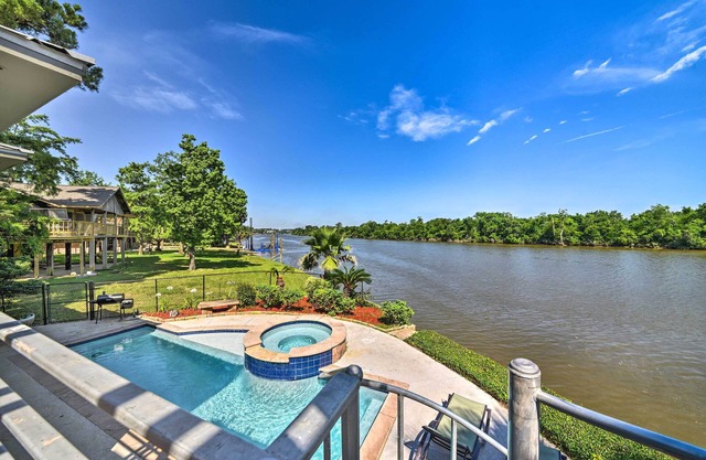 Luxe Houston Home on Riverfront w/Pool & Hot Tub!