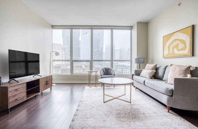 Luxe Rincon Hill 1BR w/Gym & Lounge, walk to Embarcadero, by Blueground