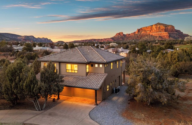 Luxe Sedona Retreat, Grand Views, Expansive Property on 1+ Acre Lot