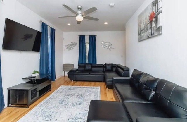 Luxe spacious 3BR in Oak Park Sacramento!