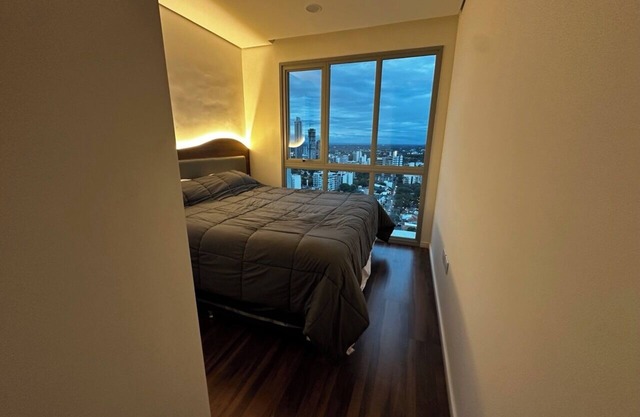 Luxurious 2-bedroom with gym, pool and AC in the best location of Asunción