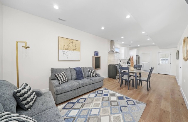 Luxurious apartment in great central location!