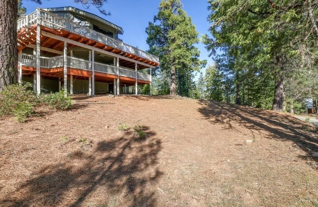 Luxurious Escape-DOUBLE Masters and GOURMET Kitchen with New air conditioning