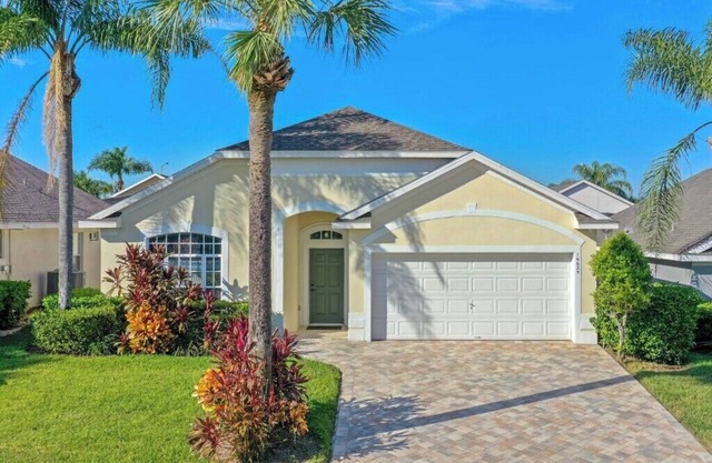 Luxurious Executive Villa 20 mins from Disney, Private Pool/Spa, Games Room