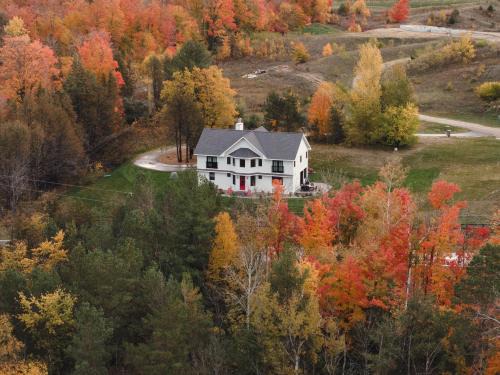 Luxurious Giuliana Rose 5BDR FarmHouse ➠ 8062