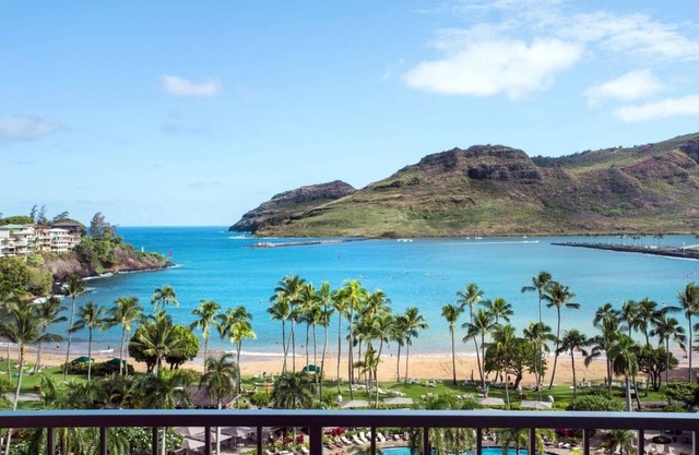 Luxurious Haven Amidst Kaua'i's Beauty! Ocean View Accommodation! Pool & Spa!