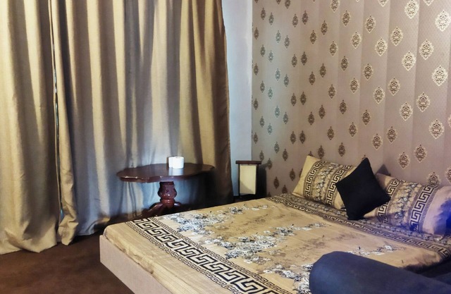 Luxurious Hideout-03 BR W/DD-30 MB WiFi-DHA