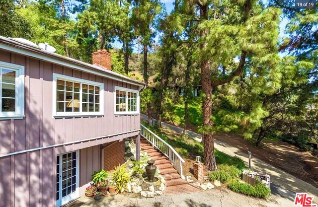 Luxurious Hollywood Hills Oasis+Views+Spa+Jacuzzi+Steam+Deck+Garden