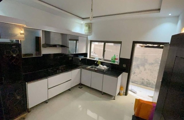 Luxurious Lahore Villa Retreat