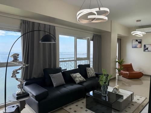 Luxurious Modern Cozy Manila Bayview Pool View 1 2 3 Bedrooms Near Manila Airports Okada Solaire MOA