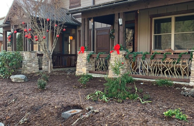 Luxurious Mountain Cabin, Mountain, Stone-hardwoods, Pool, Hot Tub, Hiking, Luxe