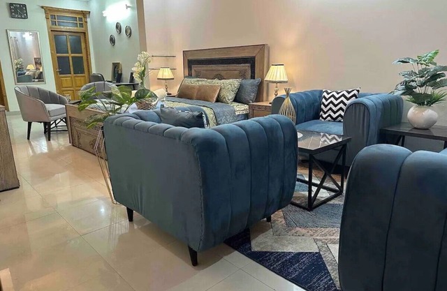 Luxurious Resdence in Prime Location of E-11/4, Islamabad