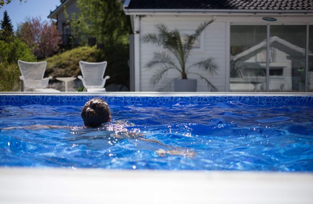 Luxurious villa with swimmingpool, outdoor Jacussi and poolhouse