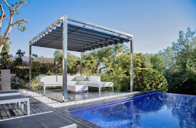 Luxurious villa with spectacular Seaview, Airco and private Infinity pool