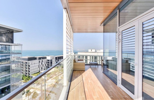 Luxury 2+1 BR Beachfront ♥ of Bluewaters Island