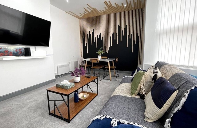 Luxury 2 Bed Apt- Leicester City- Free Parking