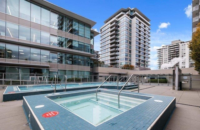Luxury 2 Bedroom 2 Bath Condo – In the heart of North Vancouver