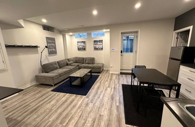 Luxury 2 bedroom 2 bath BSMT apartment