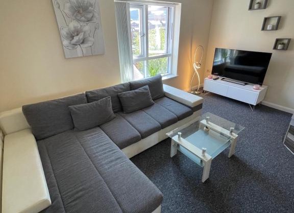 Luxury 2 Bedroom Apartment J Quarter
