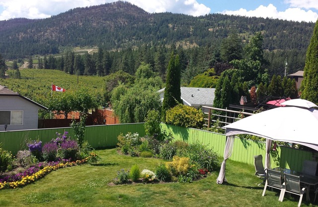 Luxury 2 Bedroom Suite, Private Garden with Mountain View. Very quiet