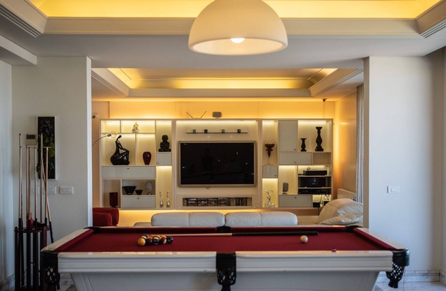 Luxury 2BD Apartment with Panoramic Sea View