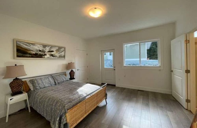 Luxury 3-bed, 5-bath Ocean View Vacation Home