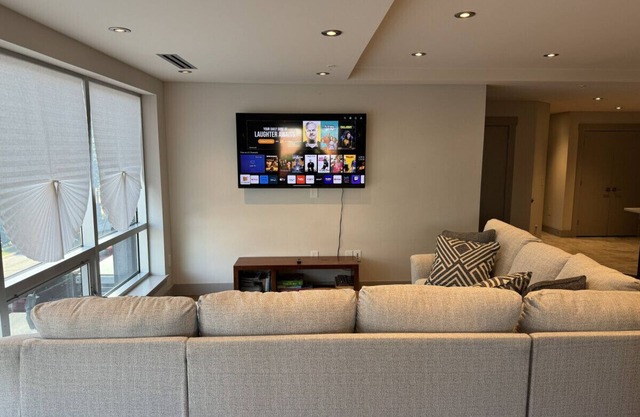 Luxury 3 Bedroom in the Heart of Downtown Halifax