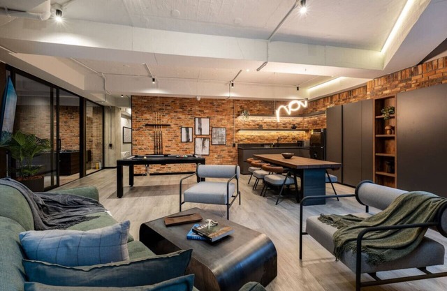 Luxury 3BR Apt with private Jacuzzi and Billard