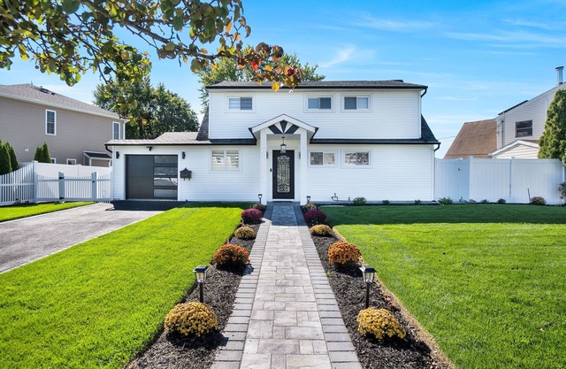 Luxury 4BR - 3.5BATH - Sleeps 10