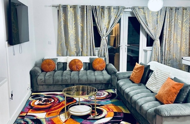 Luxury 5BR House, Chartham,Canterbury With Hot Tub