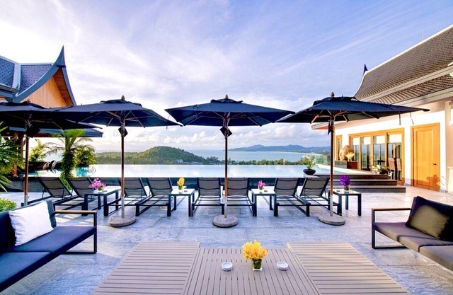 Luxury 6 bedrooms Villa with amazing Ocean views