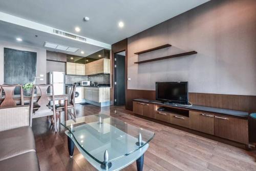 Luxury 67 sqm private living sanctuary Steps from BTS chidlom